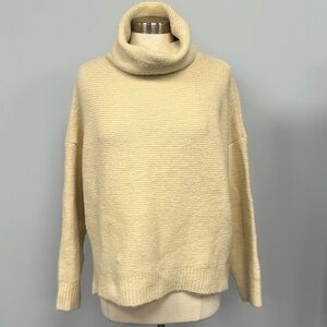 JOA Los Angeles Boxy Dolman Sleeve Sweater S Ivory Turtleneck Heavyweight